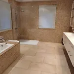 Madoli Oda ve Kahvaltı 4*
